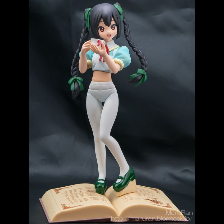 PVC Ichiban Kuji Azusa Nakano - ~Fushigi no Kuni de Teatime~ (16cm)