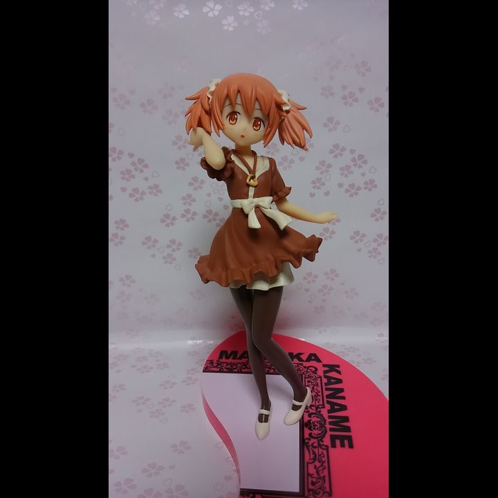 PVC Madoka Kaname - Madogatari Senjougahara Ver. Sepia (17cm)