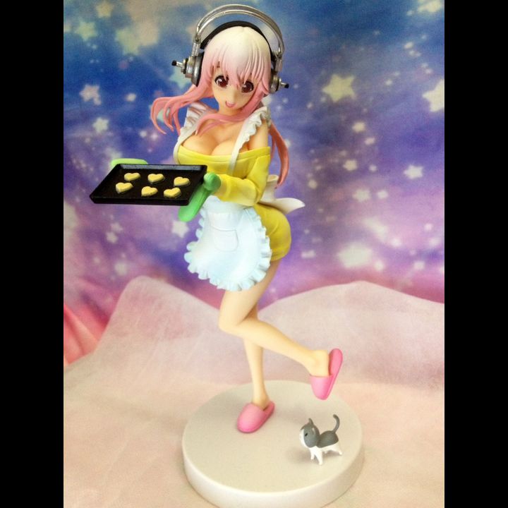 PVC Figure Super Sonico - Sweets Making Time Ver. (20cm)