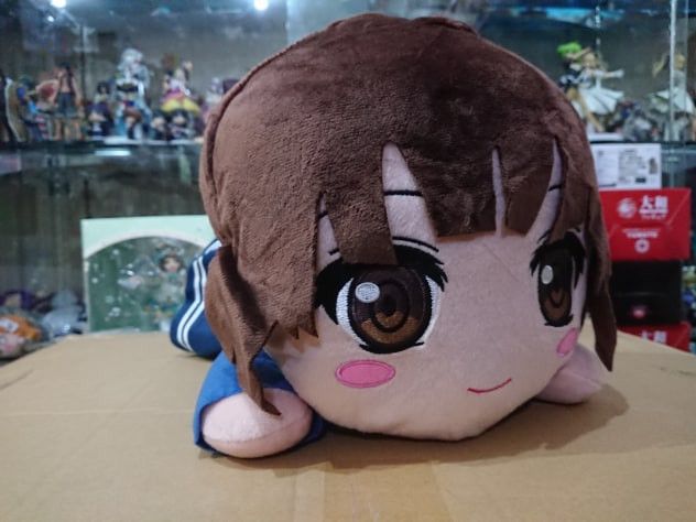 Mega Jumbo Nesoberi Plush Megumi Kato (40x22cm)
