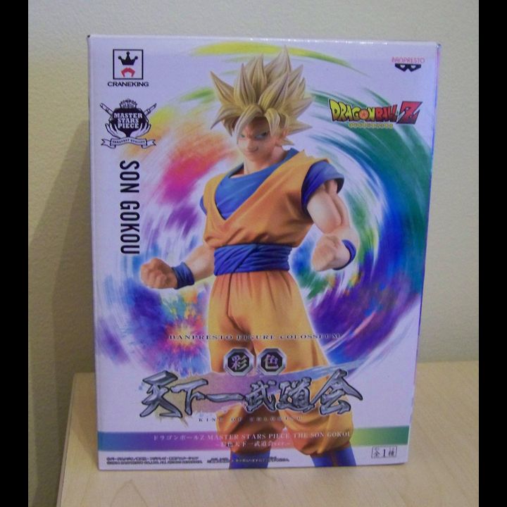 PVC Master Stars Piece Figure MSP Son Goku Saiya Coloring (25cm)