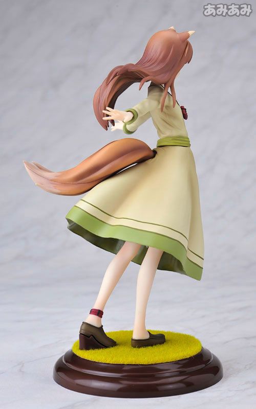 PVC Figure 1/8 Holo - Spice and Wolf (Re-Release)