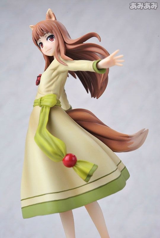 PVC Figure 1/8 Holo - Spice and Wolf (Re-Release)