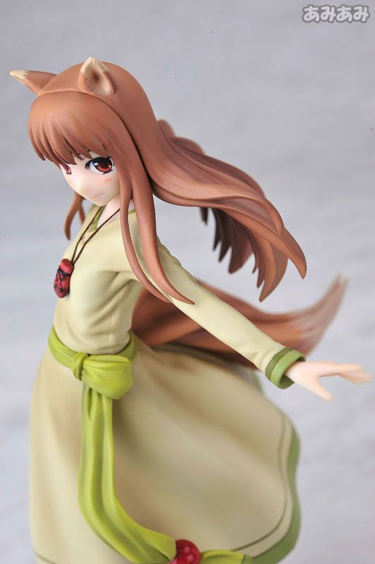 PVC Figure 1/8 Holo - Spice and Wolf (Re-Release)