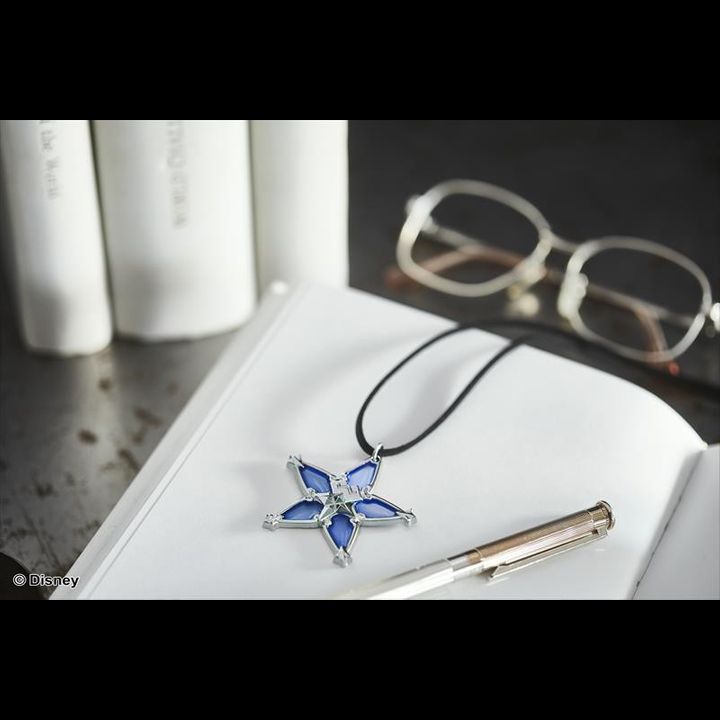 Kingdom Hearts Wayfinder Accessory Aqua