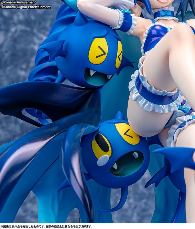 PVC Figure 1/7 Aqua / Lewysia Aquablue - Vampire Negligee Ver ...