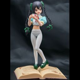PVC Ichiban Kuji Azusa Nakano - ~Fushigi no Kuni de Teatime~ (16cm)