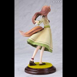 PVC Figure 1/8 Holo - Spice and Wolf (Re-Release)