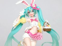 PVC Figure Hatsune Miku - 2nd Season Spring Ver. (18cm)